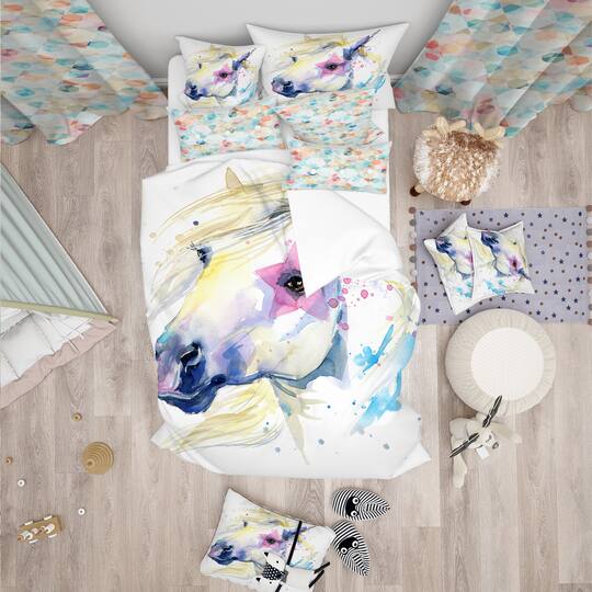 Designart 'Horse Illustration with Splash - Modern Duvet Cover Set
